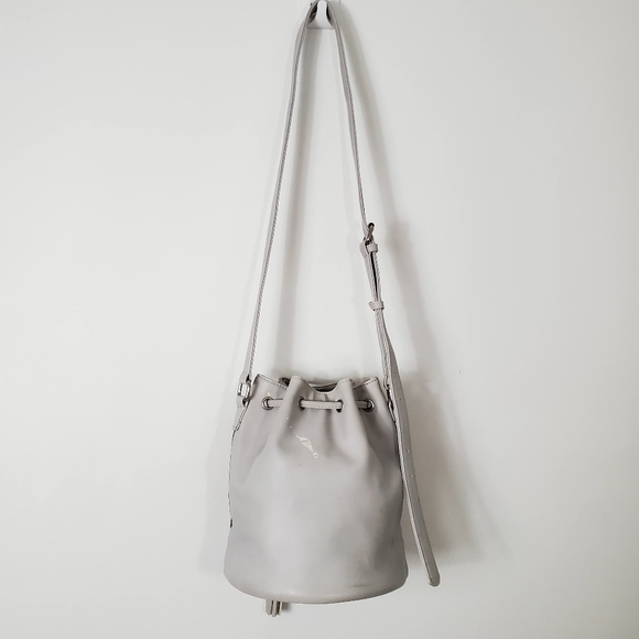 Pixie Mood Amber Bucket Bag -Vegan- - Picture 14 of 16